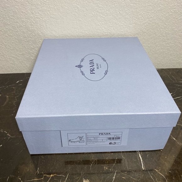 Prada monolith brushed leather chelsea boots - Picture 3 of 13